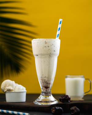 Dates Milk Shake